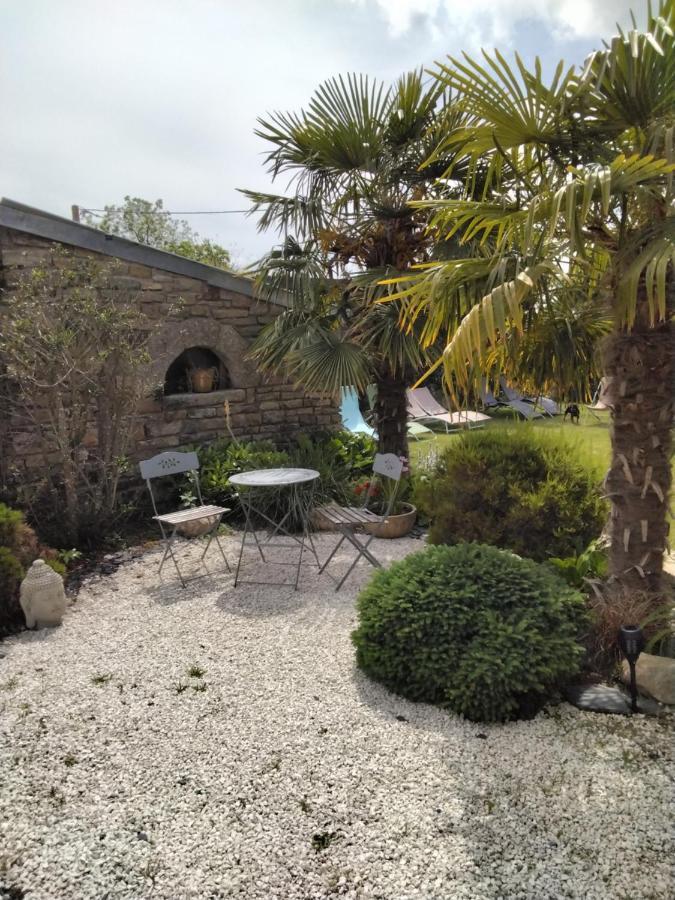 Hotel Chez Michel Et Michele Calan Zewnętrze zdjęcie